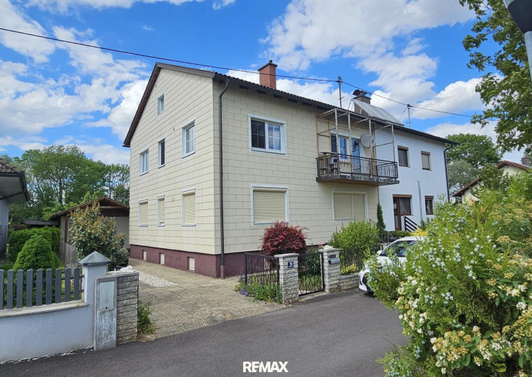 Haus - 4052, Ansfelden - Einfamilienhaus in gekuppelter Bauweise mit 2 Wohneinheiten in Ansfelden Freindorf