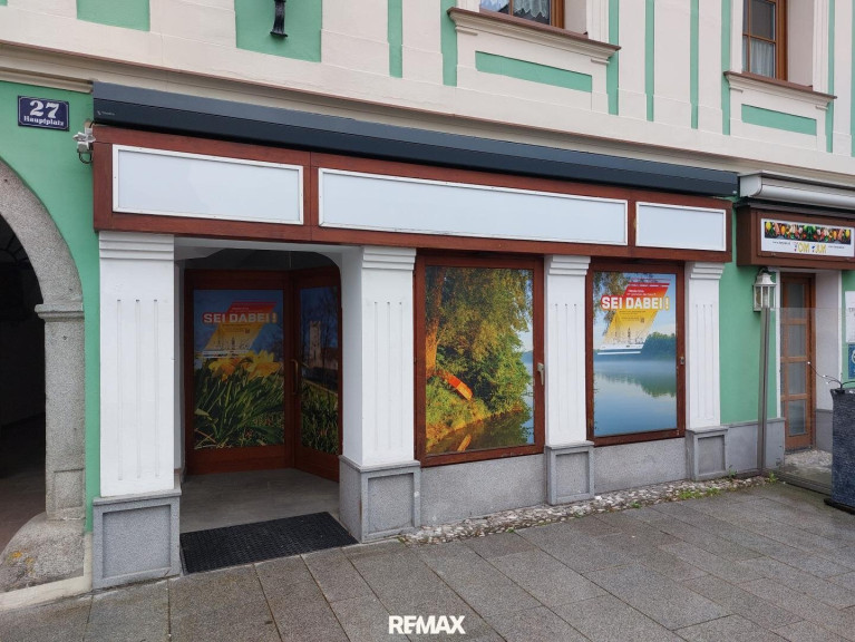 Einzelhandel - 4470, Enns - Historisches Geschäftslokal im EG am Hauptplatz von Enns