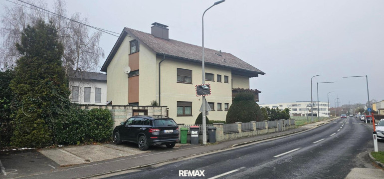 Haus - 4050, Traun - Großzügiges 1-2 Familienhaus mit sehr viel Potential in zentraler Trauner Lage!