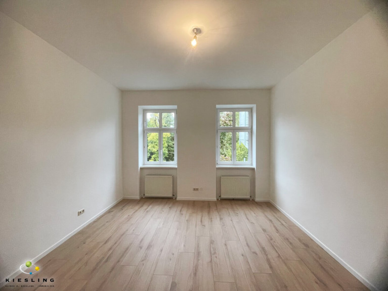 Wohnung - 1210, Wien - Schöne Altbauwohnung mit 1,5-Zimmern, Küche, Bad – ideale Starterwohnung – Nahe Floridsdorf