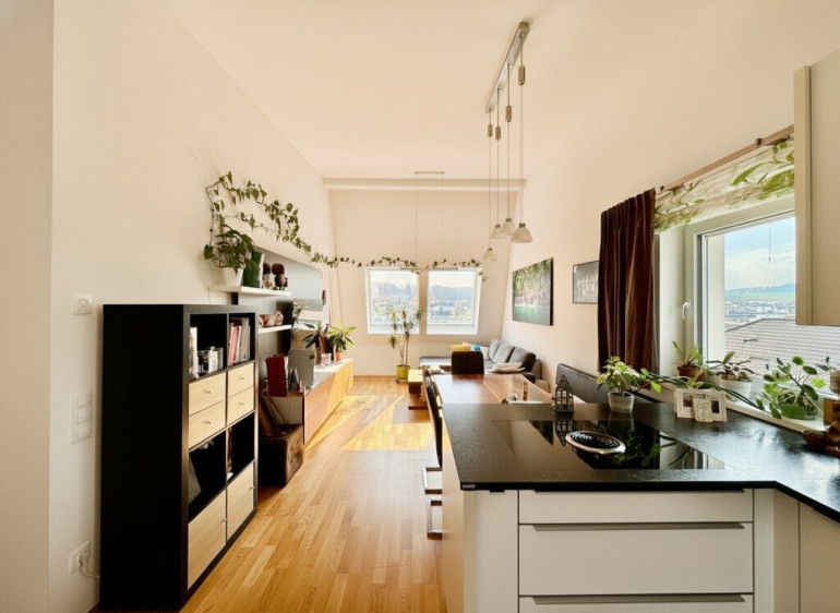 Wohnung - 4223, Katsdorf - GEPFLEGTE DACHGESCHOSSWOHNUNG  II  HOCHWERTIGE AUSSTATTUNG  II  EINZELGARAGE + FREISTELLPLATZ  II  ZENTRUM KATSDORF