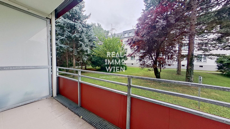 Wohnung - 1110, Wien - Helle 1-Zimmer-Wohnung mit Loggia & Stellplatz direkt am Simmeringer Bad