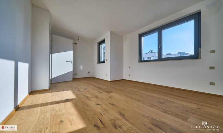 Haus - 3400, Klosterneuburg - NEU! • Ziegelmassiv • Garten + Terrasse • Keller • PKW inkl.