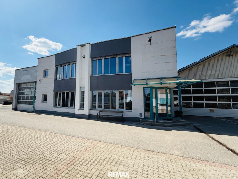 Halle / Lager / Produktion - 7122, Gols - Gewerbe, Bürogebäude, Lager, Halle viele Abstellmöglichkeiten beste Lage