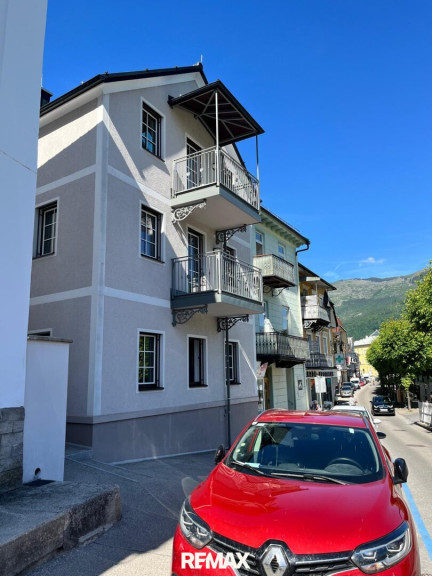 Wohnung - 4820, Bad Ischl - TRAUMWOHNUNG mit zwei Balkonen und TG-Platz in TOP-LAGE! Zweitwohnsitz möglich!