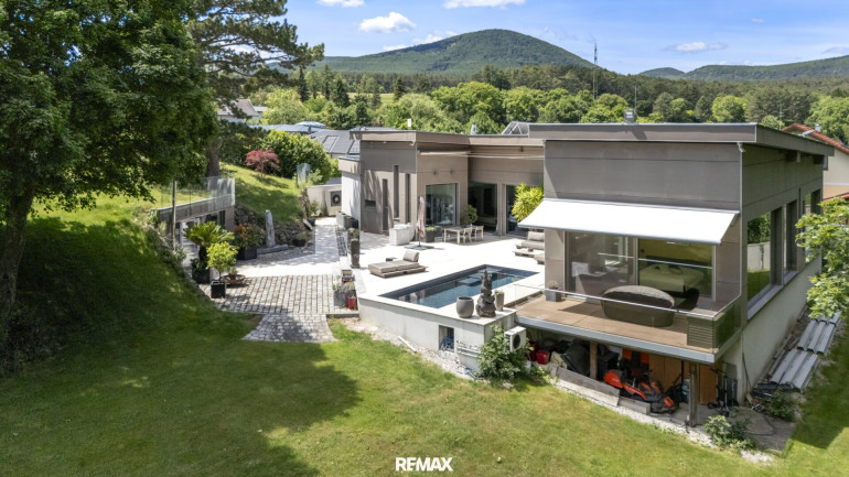 Haus - 2561, Hernstein - Exklusiver Design-Bungalow mit Pool, Sauna & modernster Haustechnik in absoluter Ruhelage
