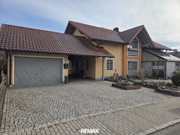 Haus - 84375, Kirchdorf am Inn - Gemütlich und großzügig ! Einfamilienhaus in Kirchdorf am Inn