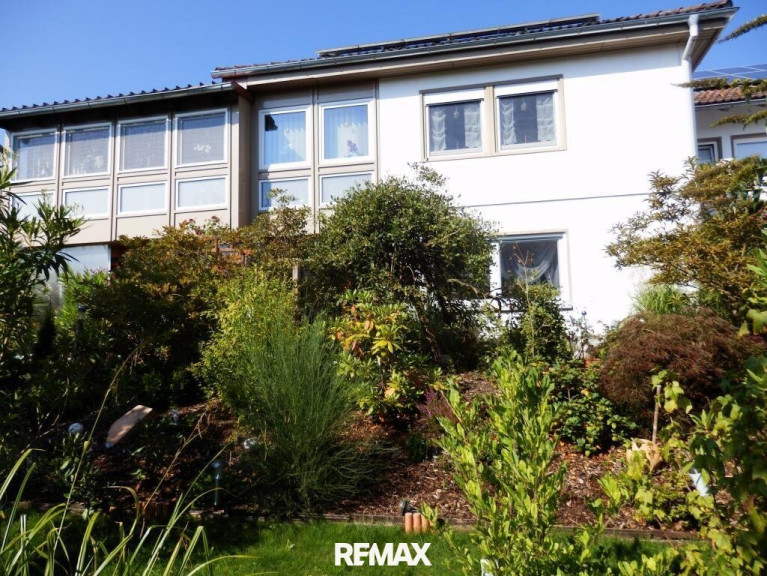 Haus - 94118, Jandelsbrunn - Ein.-Zweifamilienhaus mit wunderschönem Ausblick