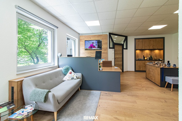 Büro / Praxis - 4580, Windischgarsten - Hier wächst Ihr Erfolg – attraktive Praxis / Büro- und Geschäftsfläche in bester Lage!