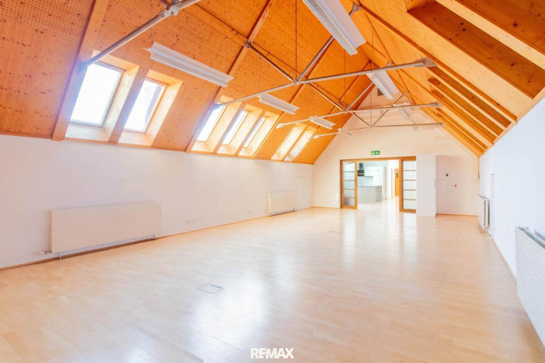 Büro / Praxis - 4580, Windischgarsten - Raum für Ideen und Erfolg – Ihr neuer Standort im Herzen von Windischgarsten!