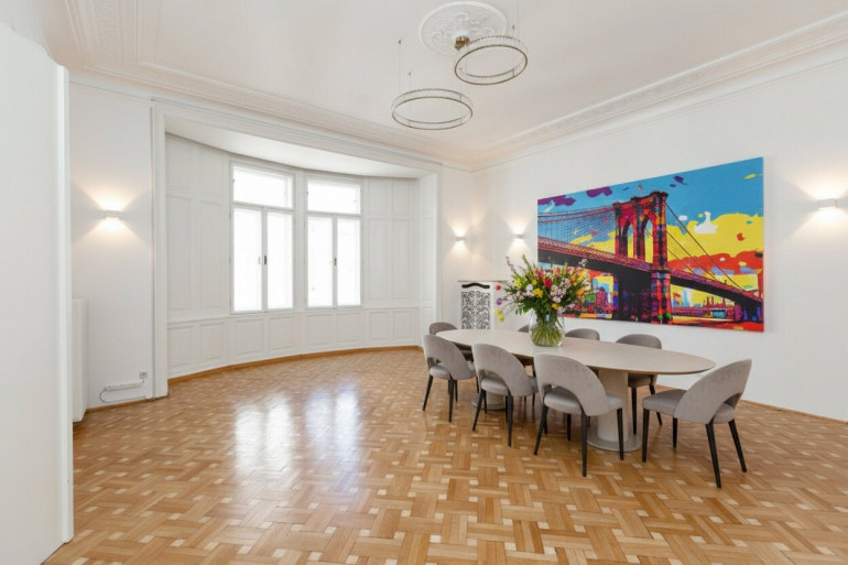 Büro / Praxis - 1010, Wien,Innere Stadt - Attraktives Stilaltbau-Büro mit Minibalkon in zentraler Lage nahe Wollzeile