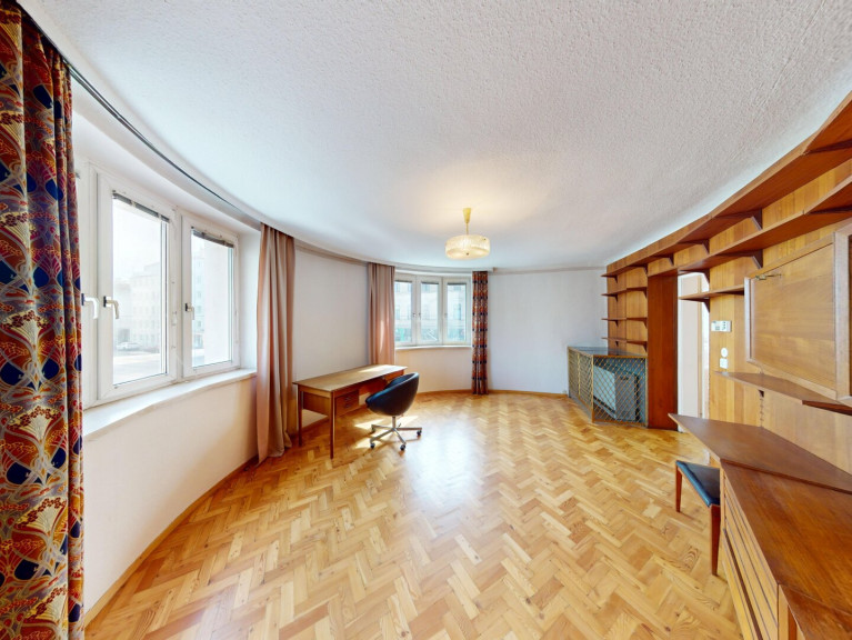 Wohnung - 1210, Wien - Das Runde muss ins Eckige: 97m², 4 Zimmer und viel Charme!