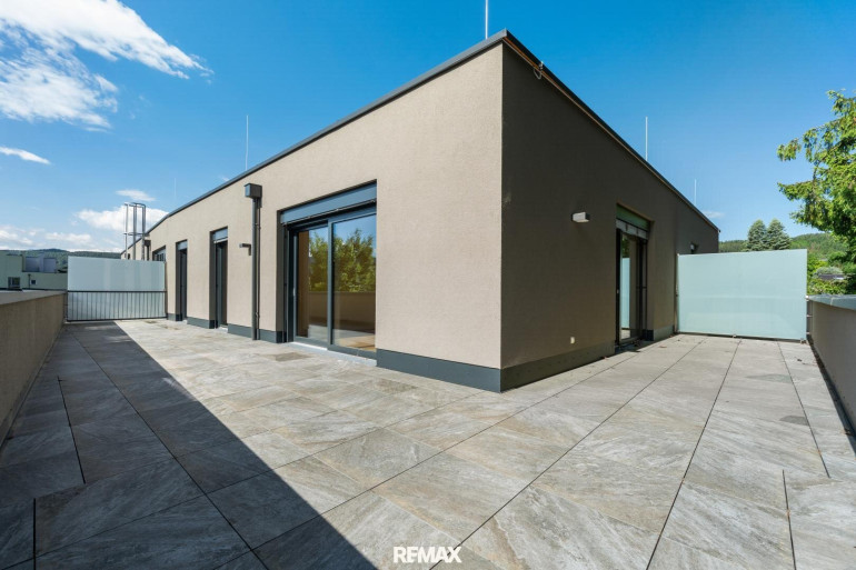Wohnung - 9201, Krumpendorf - Exklusive Dachgeschosswohnung mit traumhafter Terrasse in Krumpendorf am Wörthersee