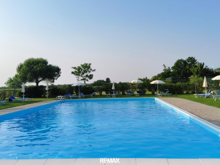 Wohnung - 34073, Grado - Apartement mit Terrassen und Eigengarten, großer Pool in der Anlage