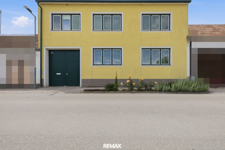 Haus - 2070, Unternalb - Traditionelles Landhaus im Weinviertel: Viel Platz und Potenzial in Retz-Unternalb!