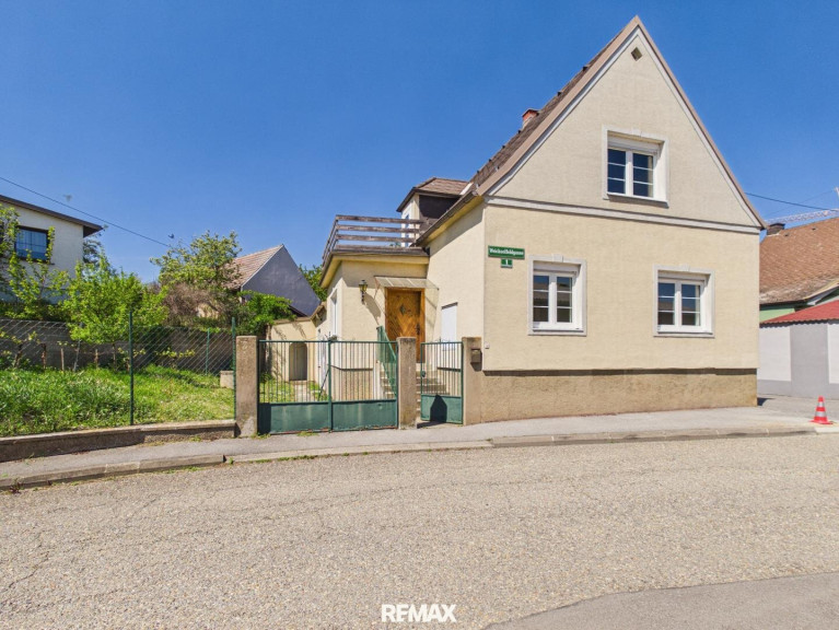 Haus - 7100, Neusiedl am See - Einfamilienhaus auf Eckgrundstück in ruhiger Zentrumsnähe