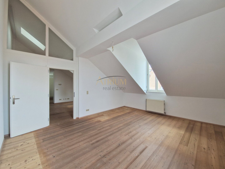 Wohnung - 1040, Wien,Wieden - Helle Altbau-Dachgeschosswohnung mit 65 m² in Bestlage des 4. Bezirks