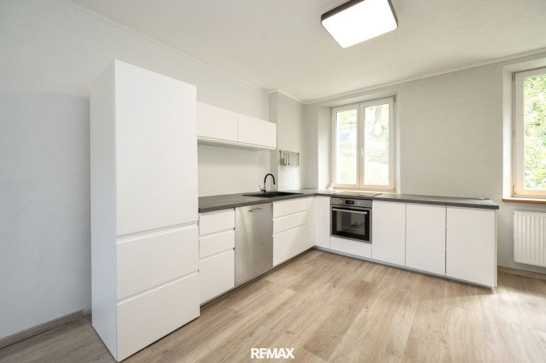 Wohnung - 4400, Steyr - Gepflegte 4-Zimmer-Wohnung mit Küche in grüner Ruhelage von Steyr!