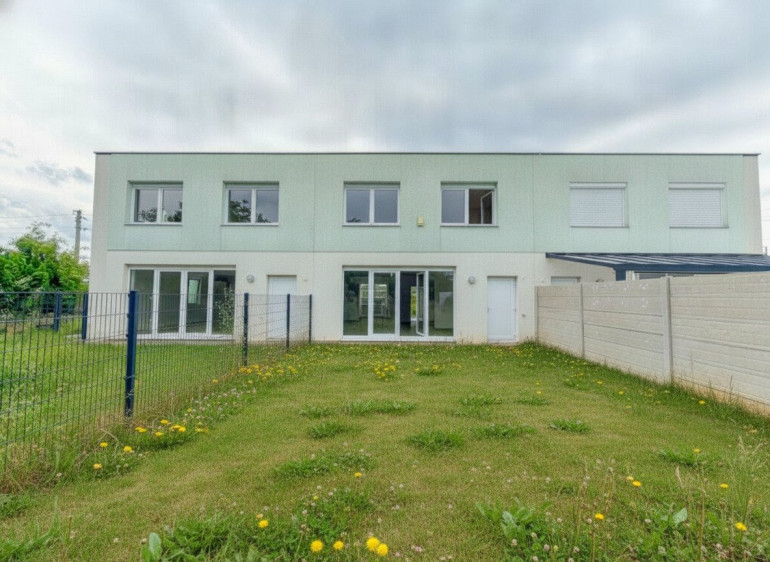 Haus - 2486, Landegg - Haus mit Garten und 2 Parkplätzen vor der Tür in Pottendorf-Landegg Nähe Bahnhof!