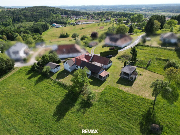 Haus - 7572, Rohrbrunn - "DREIKANTHOF" mit ca. 9.436 m² Grund und diversen Nebengebäuden in Ruhelage