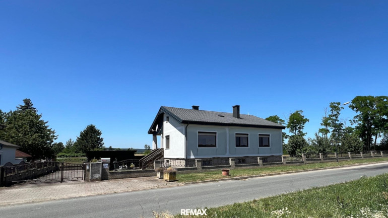 Haus - 7521, Bildein - *ORTSRANDLAGE:* Wohnhaus mit sehr schönem, ebenen Garten und großzügigem Grundstück.