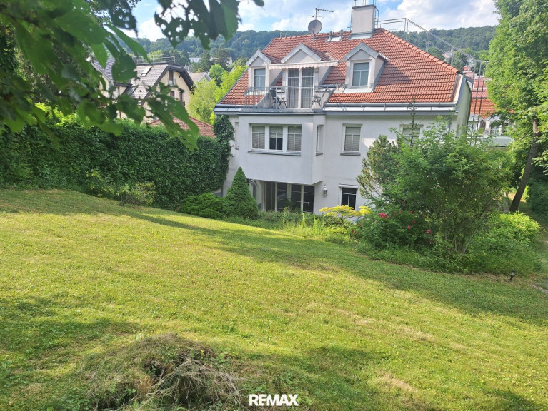 Wohnung - 1190, Wien - Renovierte Gartenwohnung mit südseitiger Terrasse in exklusiver Grünlage von Wien Döbling
