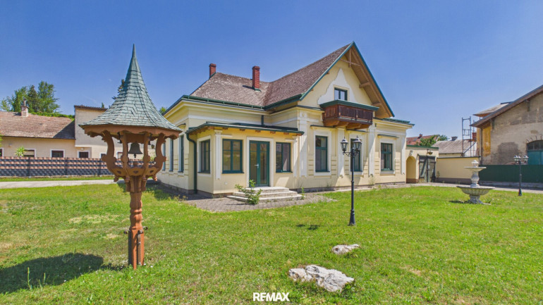 Haus - 2230, Gänserndorf - Charmante Jugendstilvilla mit Wintergarten, Werkstatt, Ausbaupotential & großem Garten