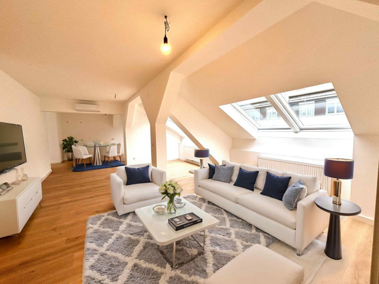 Wohnung - 1030, Wien - 1030! Generalsaniertes, schönes 3-Zimmer DG mit Terrasse und 2 Bädern - alles auf einer Ebene!