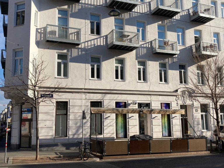 Halle / Lager / Produktion - 1160, Wien - WOHNUNGSEIGENTUMSPAKET: 4 Geschäftslokale/Gewerbe-. und Lagerflächen zum Kauf, 1160!