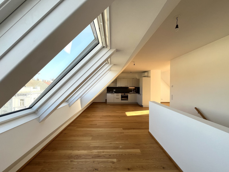 Wohnung - 1150, Wien - 3 Zimmer Dachgeschoß-Maisonette in 1150 Wien!