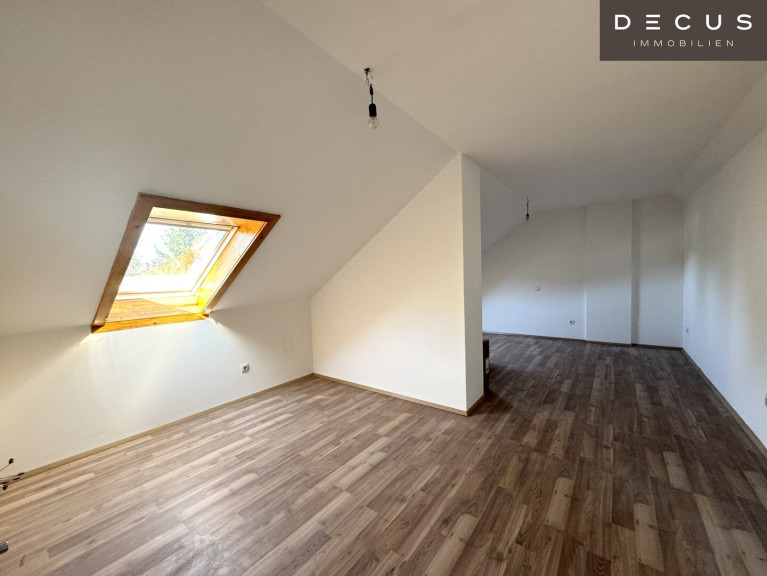 Wohnung - 8010, Graz - | TOLLE KLEINWOHNUNG | CA. 35m² | MIT BLICK INS GRÜNE | 4.OG. | DACHGESCHOSS