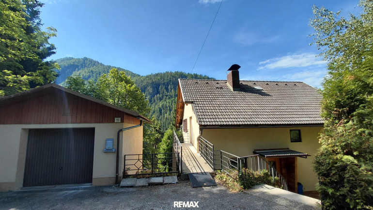 Haus - 9530, Bad Bleiberg - Großzügiges 6-Zimmer-Haus mit Garten, Garage & Bergblick - Ihr Renovierungsprojekt!