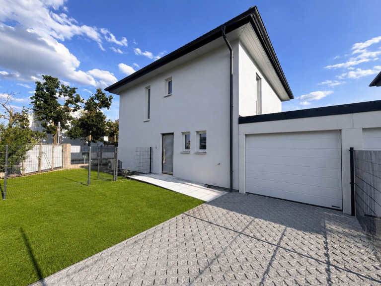 Haus - 2331, Vösendorf - Eckgrundstück mit Einfamilienhaus