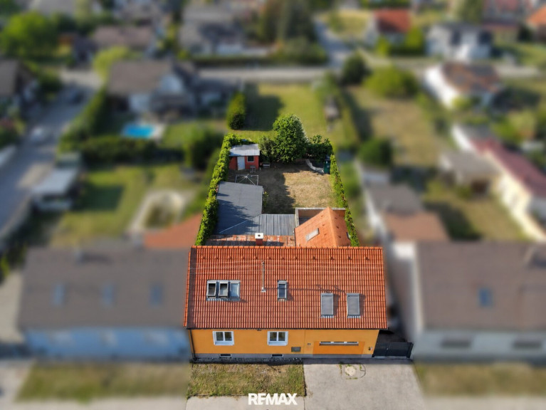 Haus - 2304, Orth an der Donau - Viel Platz. Viele Möglichkeiten. Ein Zuhause mit Charakter in Orth an der Donau