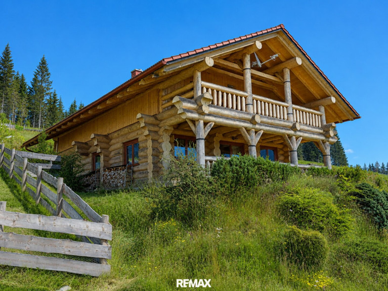 Haus - 8671, Alpl - *** Einzigartiges 160 m² Naturstammhaus mit Veranda und Balkon am Alpl – Ruhe, Panoramablick und Ferienvermietungspotenzial ***