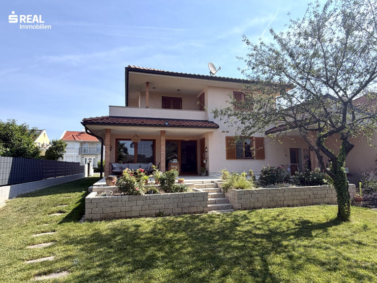 Haus - 7100, Neusiedl am See - Mediterranes Wohnambiente in Top Lage in Neusiedl am See - Exklusives Wohnen mit Stil, Komfort und Lebensqualität - mit Dichtbetonkeller!