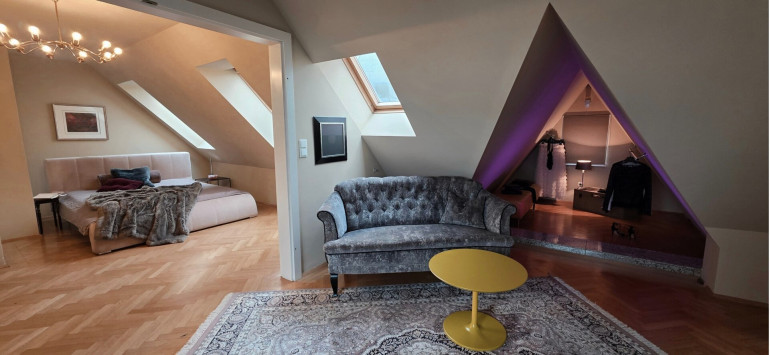 Wohnung - 2700, Wiener Neustadt - MIETE mit KAUFOPTION - charmante Wohnung; Moderne trifft Klassik über den Dächern von Wr. Neustadt!