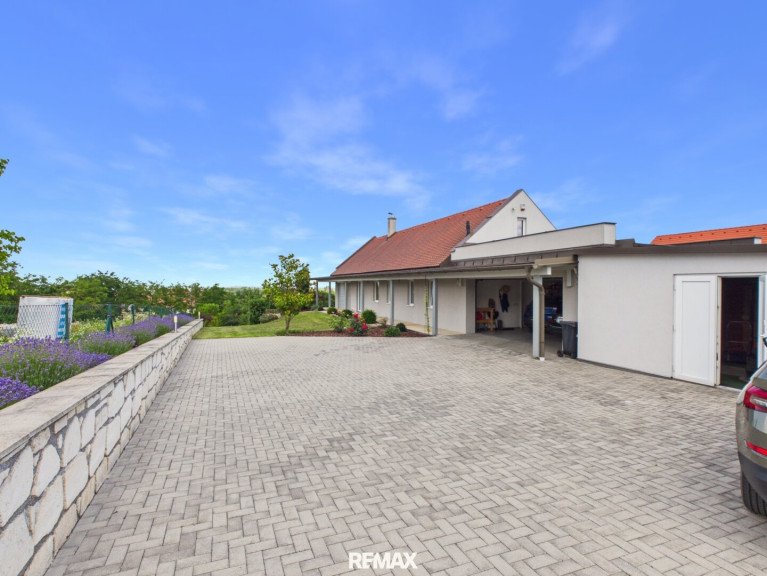 Haus - 9421, Fertőrákos - Traumhaftes Einfamilienhaus mit Panoramablick auf den Neusiedler See – Wohnen mit Urlaubsflair in Fertőrákos