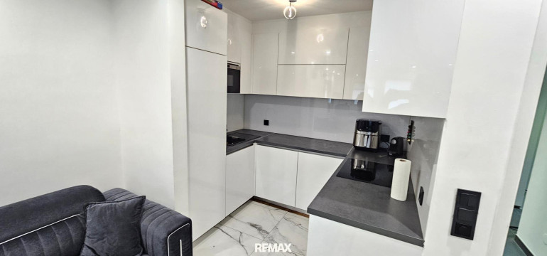Wohnung - 4050, Traun - !!Toppreis!! 2 Kleinwohnungen im Trauner Stadtzentrum,- Zusammenlegung zu Einer mit 90m² möglich. Anlegertauglich!!