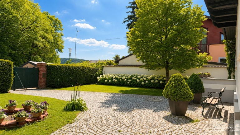 Haus - 3040, Neulengbach - NEULENGBACH | Revitalisierte Landhausvilla mit Stil und Flair auf traumhaften 992 m² großem Grundstück | Pool | ZELLMANN IMMOBILIEN