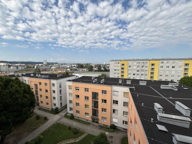 Wohnung - 4600, Wels - Hammerpreis! 82 m² Wohnung mit Traum-Fernblick & Aufzug Südtirolerstraße in 4600 Wels