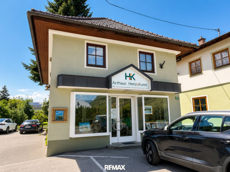 Haus - 9344, Weitensfeld im Gurktal - Saniertes Anlageobjekt mit vermietetem Geschäftslokal und Wohnung in Weitensfeld im Gurktal