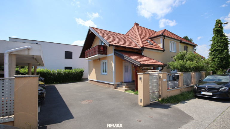 Haus - 8020, Graz - Wohnkomfort in Sackgassenlage: Doppelhaushälfte mit 2 Wohneinheiten, Garten, Terrasse & Balkon