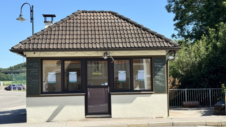 Einzelhandel - 2532, Heiligenkreuz - 2532 Heiligenkreuz im Wienerwald | KIOSK-IMBISS-STAND | Eigengrund | Direkt beim weltbekannten Stift