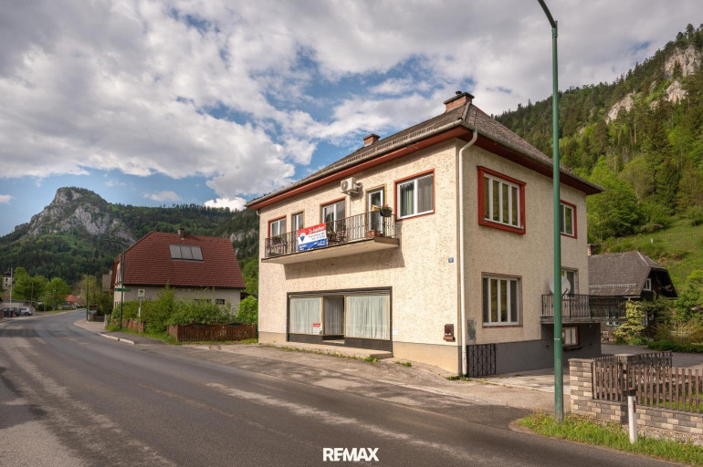 Haus - 2662, Schwarzau im Gebirge - Zwei Häuser, ein Grundstück: Ihr neues Zuhause mit laufenden Mieteinnahmen