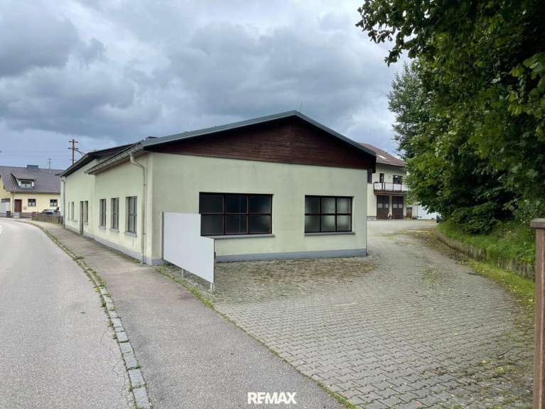 Halle / Lager / Produktion - 4701, Bad Schallerbach - Lagerhalle