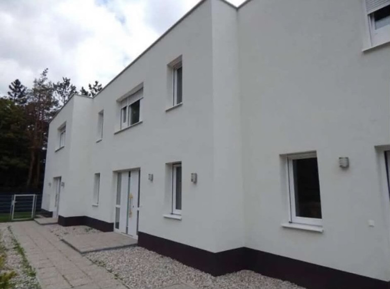 Wohnung - 2604, Theresienfeld - Reihenhaus: 4-Zimmer mit Garten und zwei Parkplätzen
