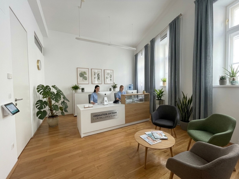 Büro / Praxis - 2500, Baden - Büro | Ordination | Barrierefrei | Ortszentrum | Neuwertig | 83 m² | 2 Garagenplätze zusätzlich