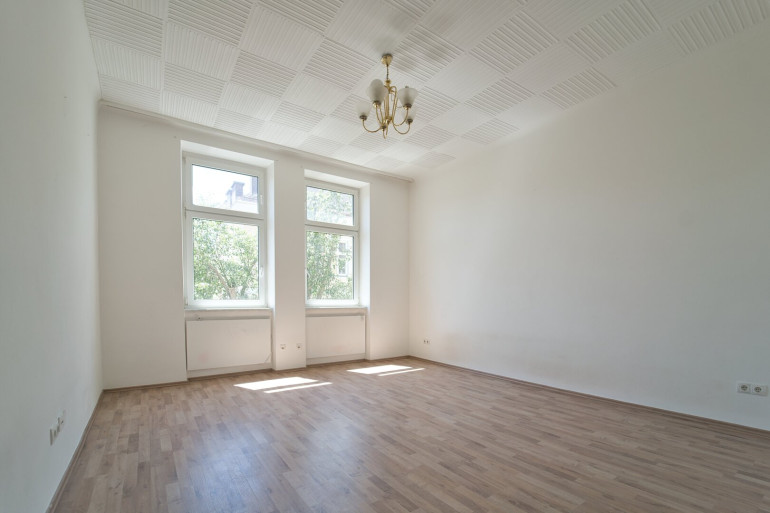 Wohnung - 1100, Wien - Sehr gepflegte 2-Zimmer-Wohnung | schöner Ausblick | WC und Bad in der Wohnung