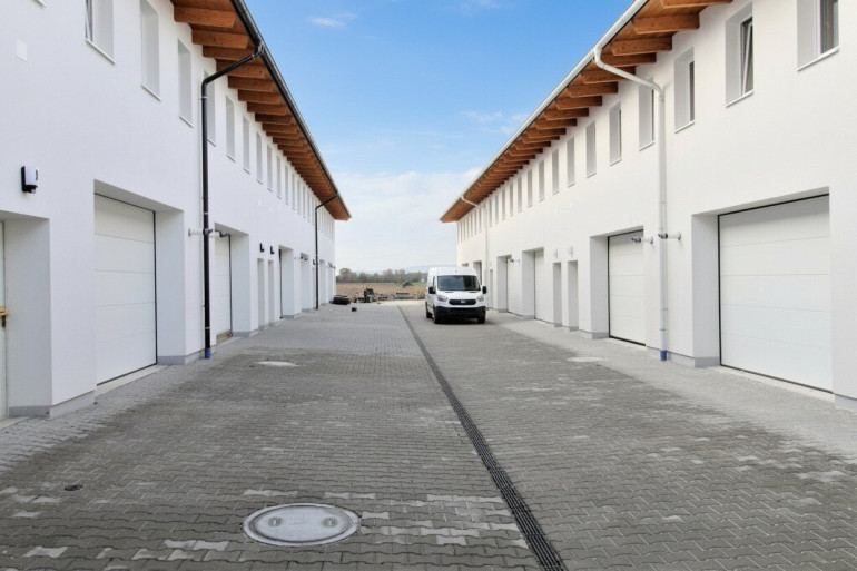 Halle / Lager / Produktion - 2201, Gerasdorf bei Wien - LAGER / ABSTELLRAUM / BÜRO